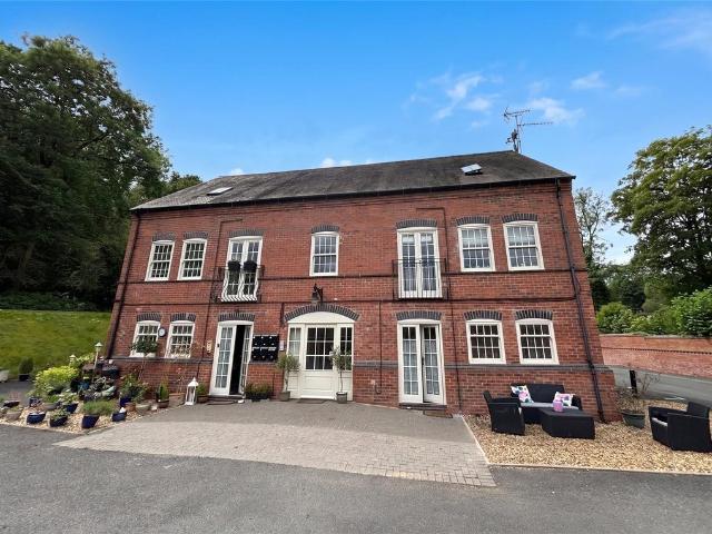 Flat for sale in Iron-bridge, Shropshire