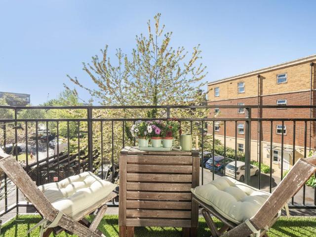 Flat for sale in Redcliffe, Feckenham
