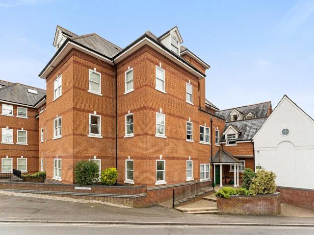 Flat for sale in Bentfield, Duton Hill