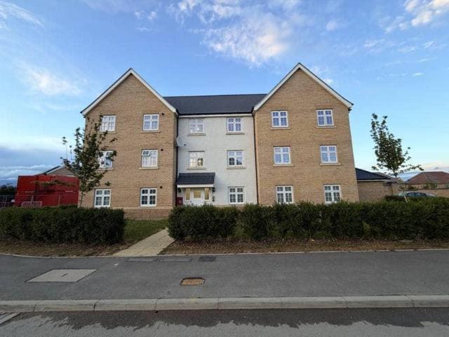 Flat for sale in Meadow View, Chipping Hill