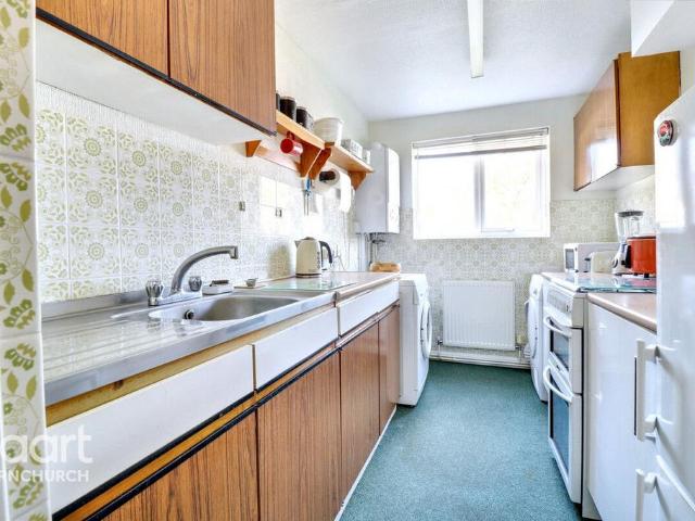 Flat for sale in Hornchurch, Greater London