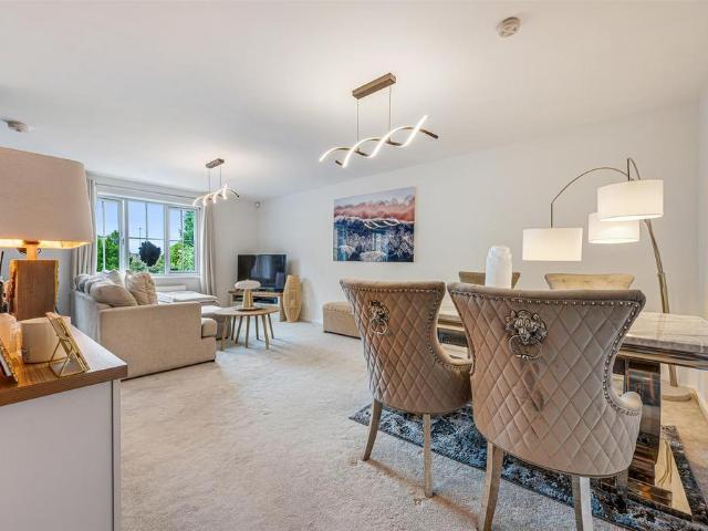 Flat for sale in Oughtrington, Warrington
