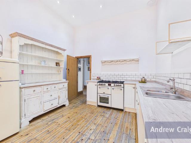 Flat for sale in Jarrow, Tyne And Wear