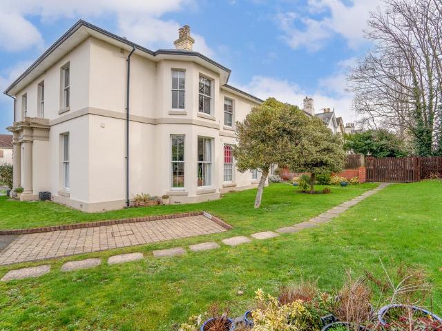 Flat for sale in Aggborough, Wyre Forest