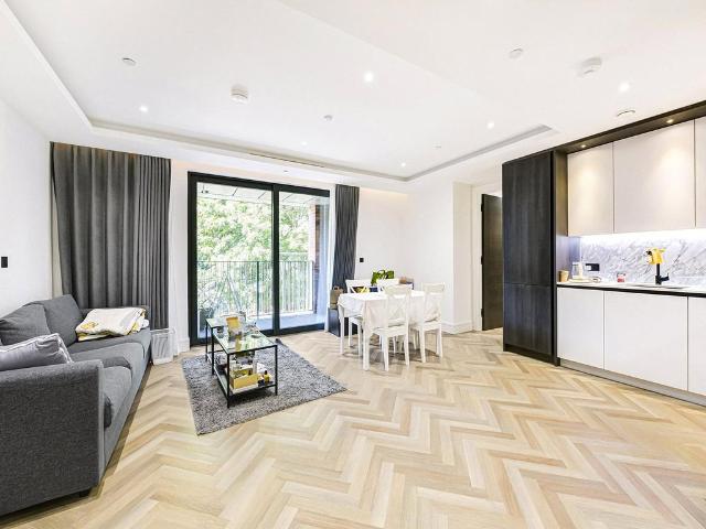 Flat for sale in The Borough, Greater London