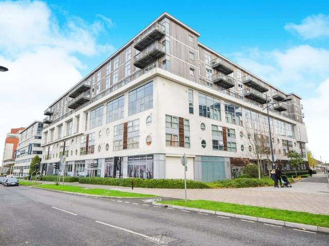 Flat for sale in Rodbourne, Swindon