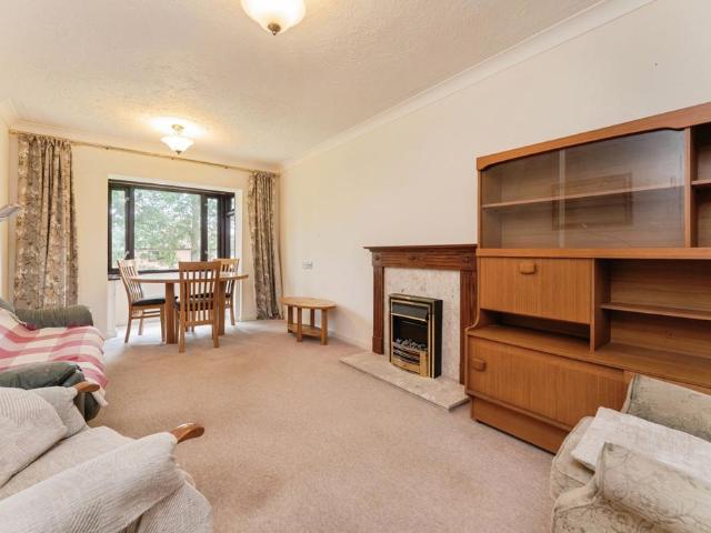 Flat for sale in Huntingdon, Cambridgeshire