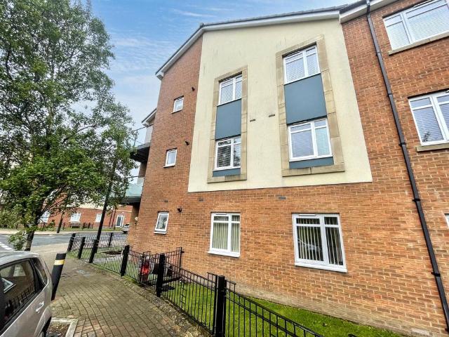 Flat for sale in Tyne And Wear
