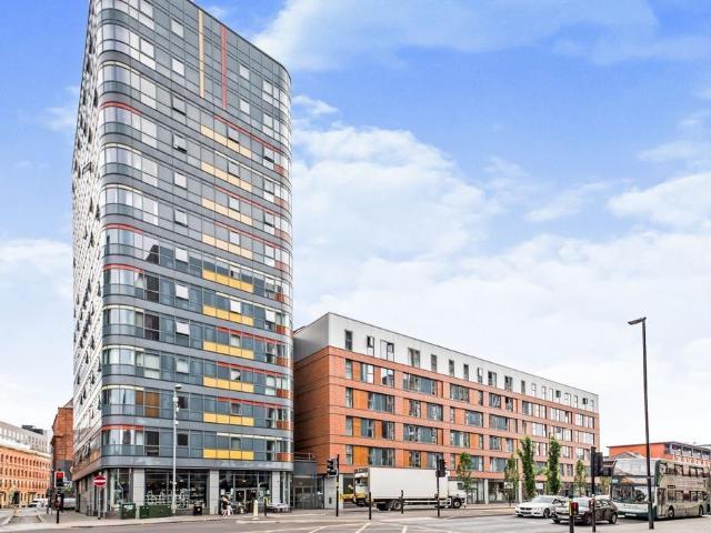 Flat for sale in Georgia, Greater Manchester