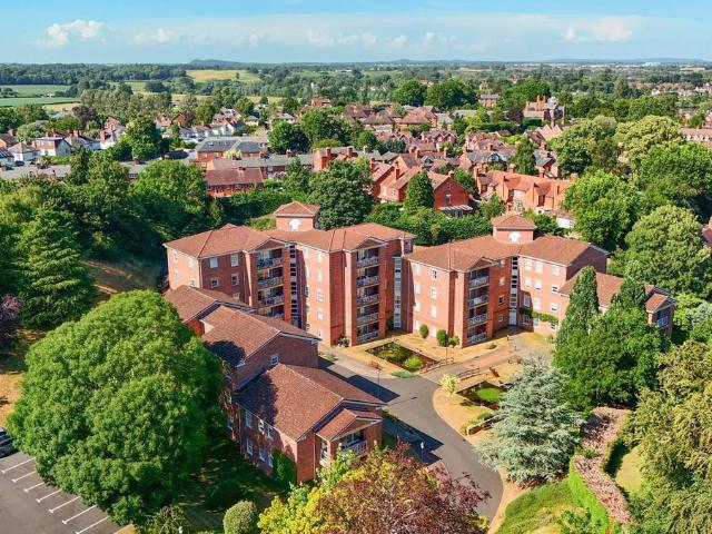 Flat for sale in Porthill, Frankwell