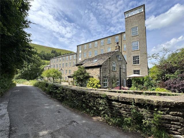 Flat for sale in Charlesworth, East Midlands
