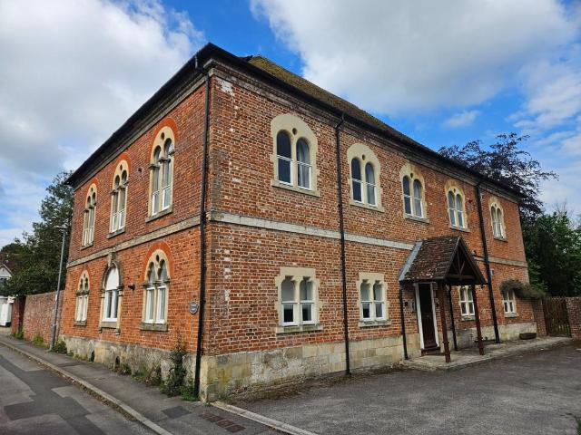 Flat for sale in Wiltshire