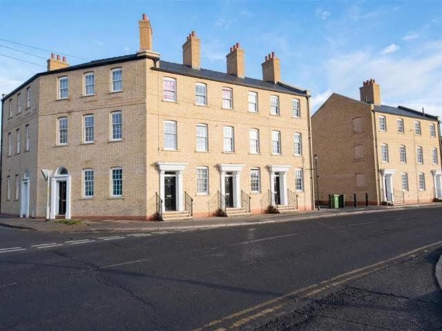 Flat for sale in Boston, Lincolnshire