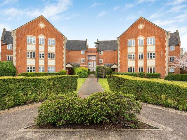 Flat for sale in The Slade, Oxfordshire