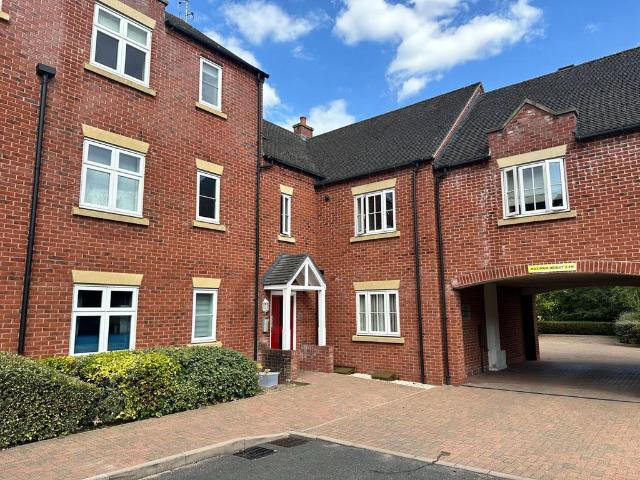 Flat for sale in Alderminster, Warwickshire