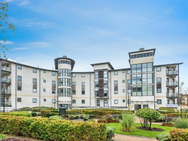Flat for sale in Rodbourne, Swindon