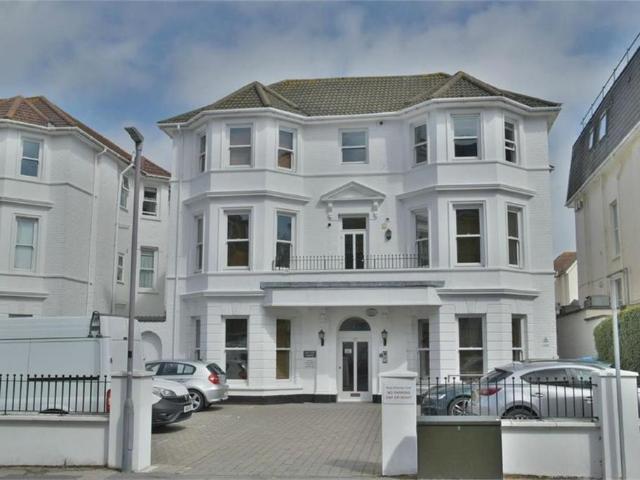 Flat for sale in West Cliff, Bournemouth