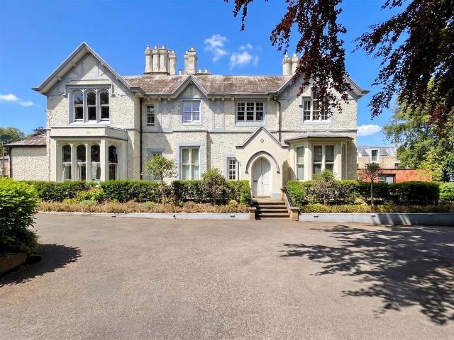 Flat for sale in Trafford Park, Greater Manchester