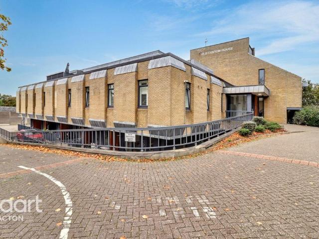 Flat for sale in Upper Dovercourt, Dale Hill