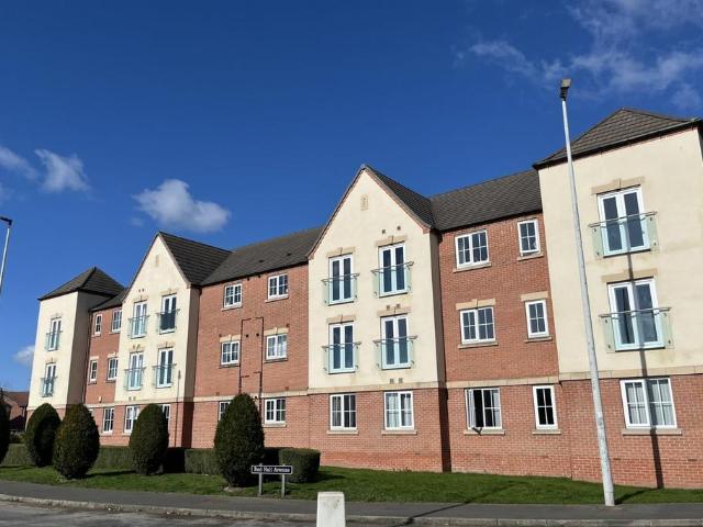 Flat for sale in West Yorkshire