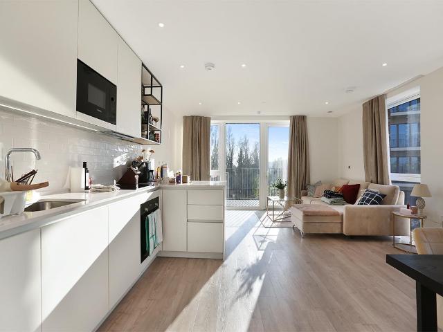 Flat for sale in Alperton, Greater London