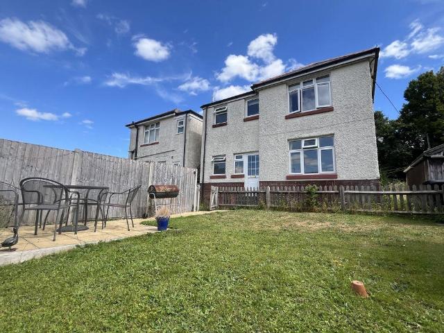 Flat for sale in Wool, East Burton