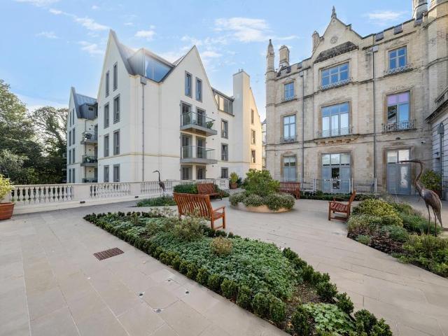 Flat for sale in Row Town, Surrey