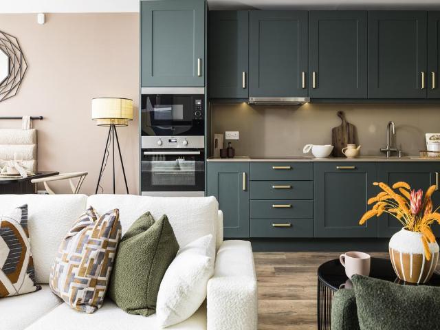 Flat for sale in Barking, Thames View