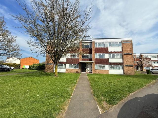 Flat for sale in Blossomfield, West Midlands
