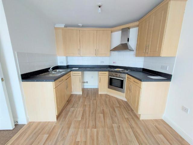 Flat for sale in Hamerton, Kent