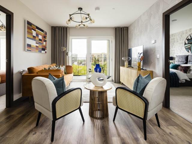 Flat for sale in Barking, Thames View