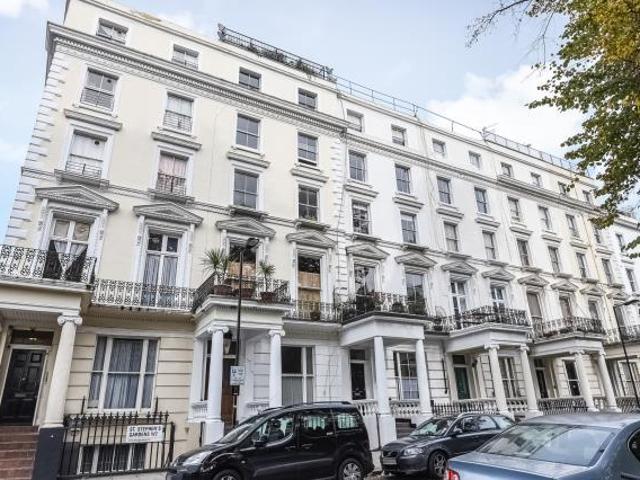 Flat for sale in Kensal Town, Bayswater
