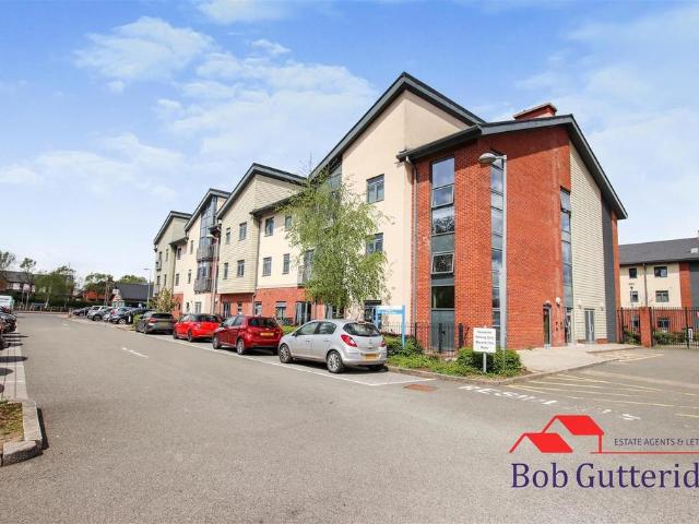 Flat for sale in Newcastle-under-Lyme, Staffordshire