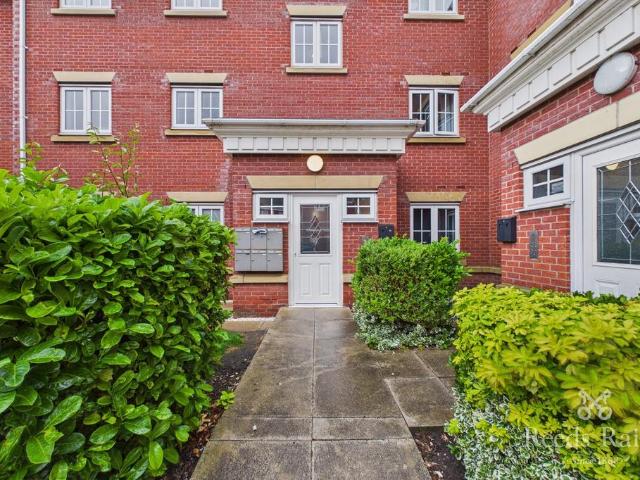 Flat for sale in Brownedge, Firbank