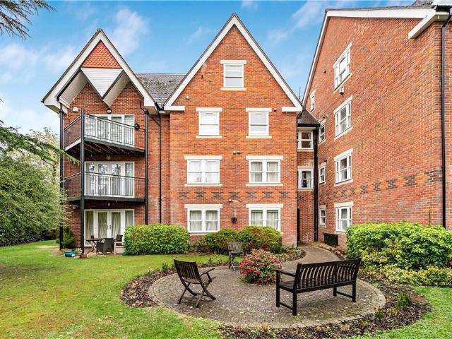 Flat for sale in Sunnymead, Oxford