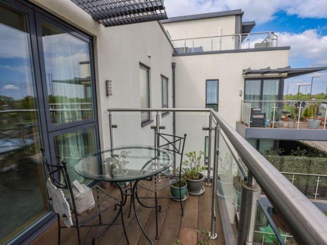 Flat for sale in Clewer Village, Windsor