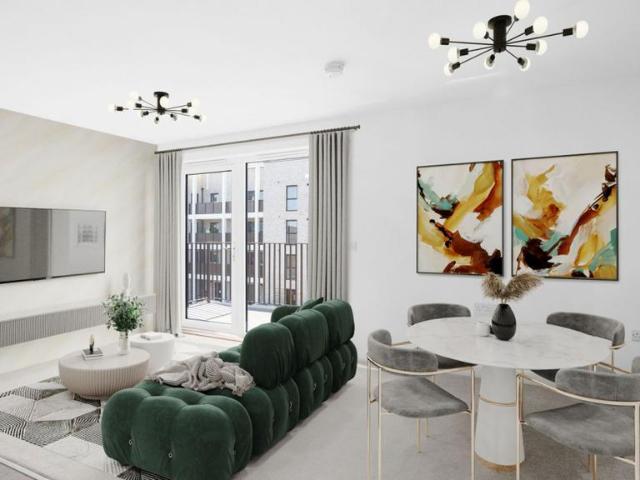 Flat for sale in Eddington, Cambridge