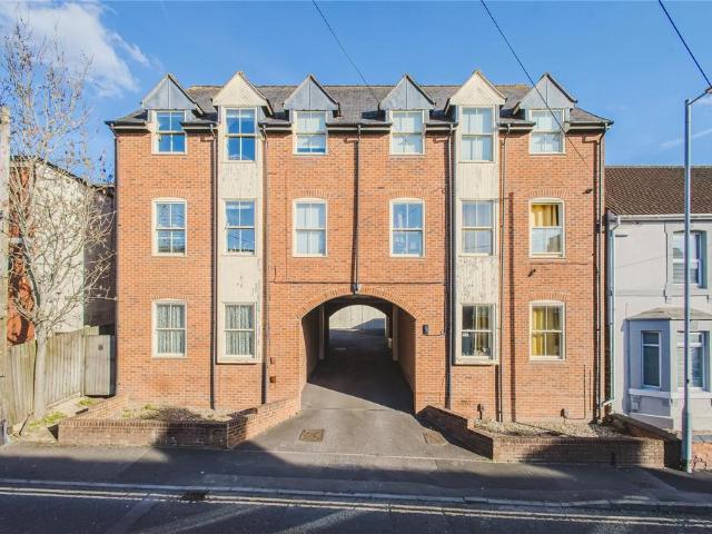 Flat for sale in Rodbourne, Swindon