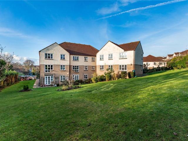 Flat for sale in Wickford