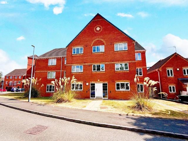 Flat for sale in Little Burton, Tipton