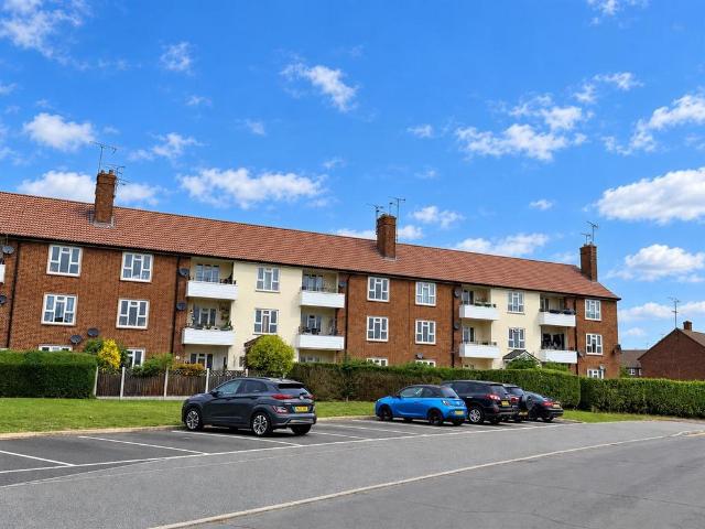 Flat for sale in Hutton, Brentwood