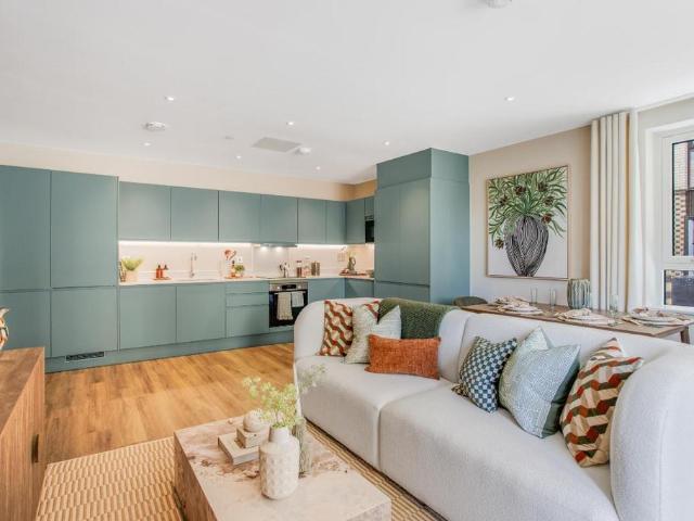 Flat for sale in London Borough of Lewisham, New Cross