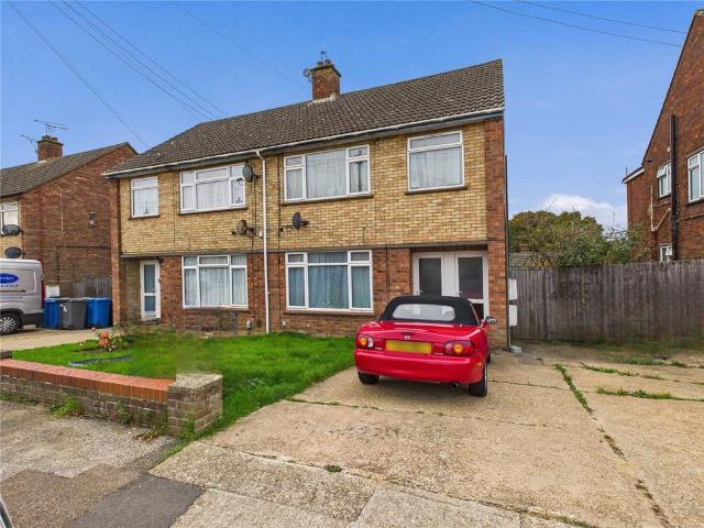 Flat for sale in Key Street, Suffolk