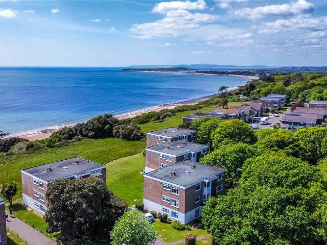 Flat for sale in Highcliffe