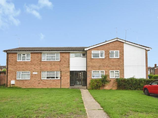 Flat for sale in Galleyend, Chelmsford