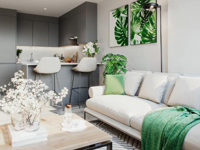 Flat for sale in Birch Green, Spelthorne
