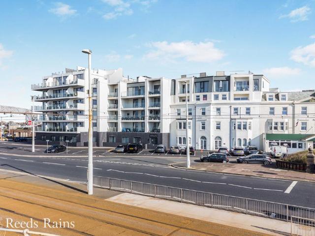 Flat for sale in Squires Gate, Blackpool