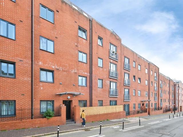 Flat for sale in Park Central, Birmingham