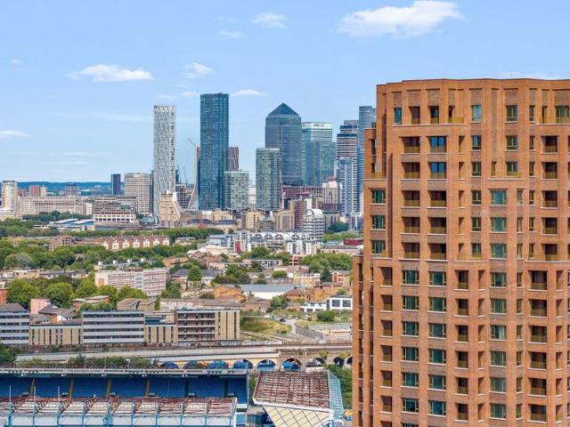 Flat for sale in Peckham, Greater London