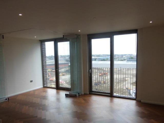 Flat for sale in Nine Elms, Greater London